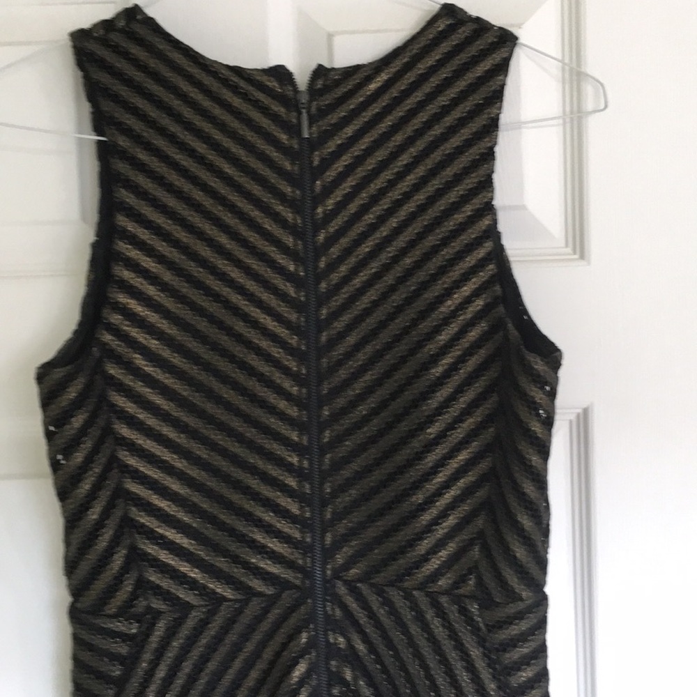 A line dress - Picture 4 of 4